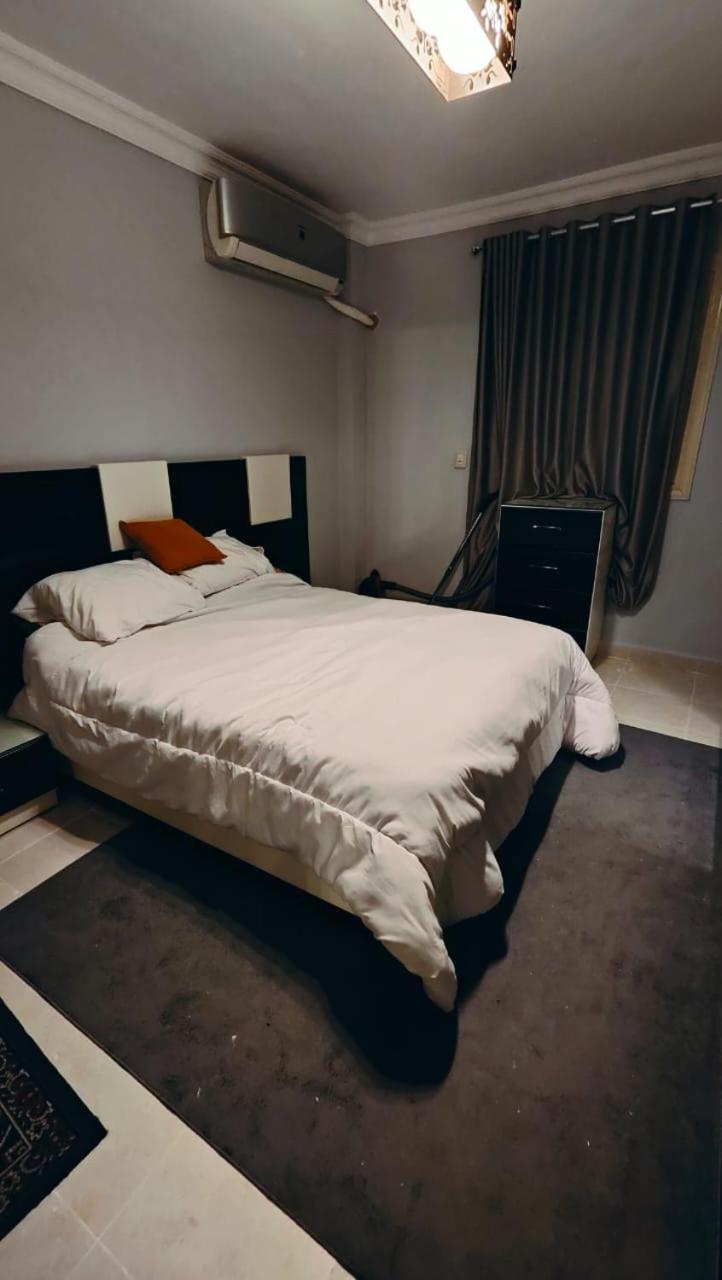 Elegant 3-room With Modern Amenities In Gardenia Compound Apartment *