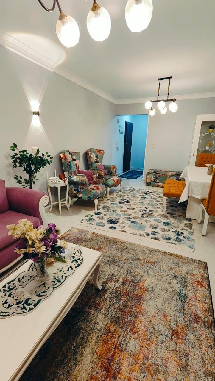 Elegant 3-room With Modern Amenities In Gardenia Compound * القاهرة
